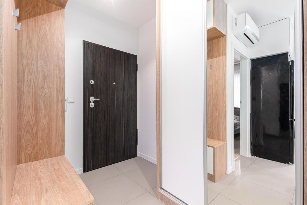 Bg Apartments Grzybowska Varšava Exteriér fotografie