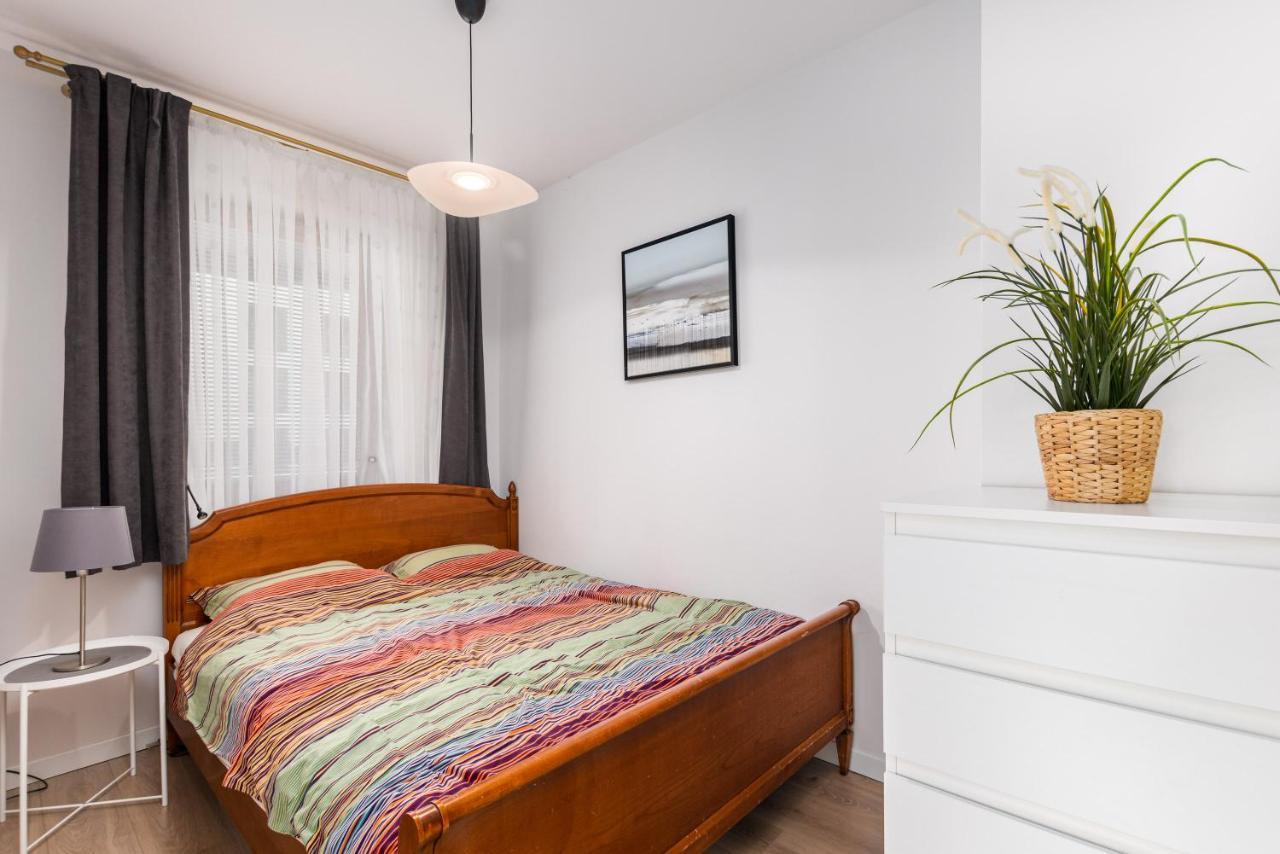 Bg Apartments Grzybowska Varšava Exteriér fotografie